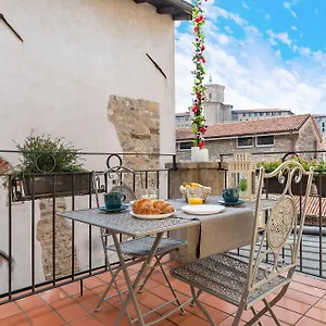 https://antica-terrazza-charmerelax.italymilanhotels.net