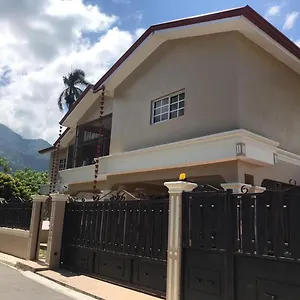 https://2-queen-bed-apartment-with-smart-tv-wifi.greaterantilleshotels.net