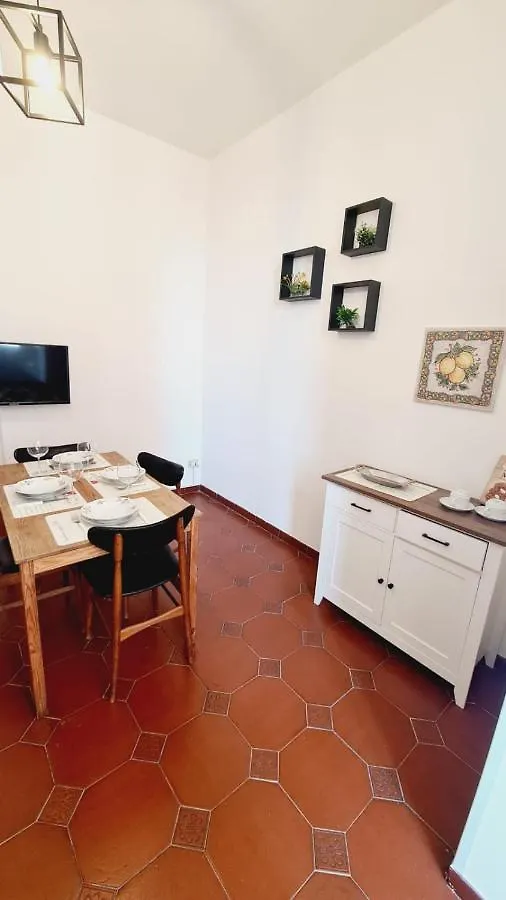 Trastevere Rome'S Heart Charming & Cozy Appartment 3 0*, Rome